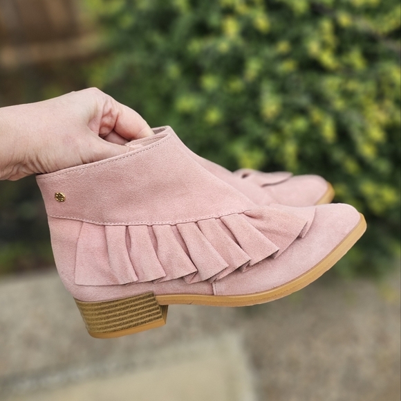 New Anthropologie Ruffled Suede Ankle  Cuple Leather suede pink booties eu 35 - Picture 1 of 12